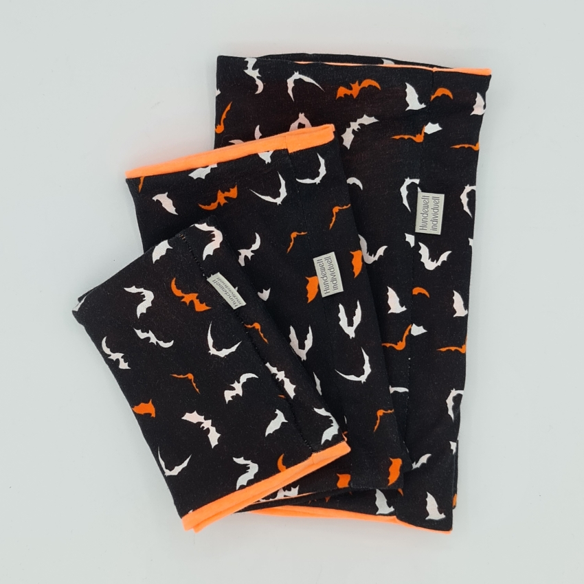 Halloween Loop für Hunde schwarz mit orangenen & weißen Fledermäusen